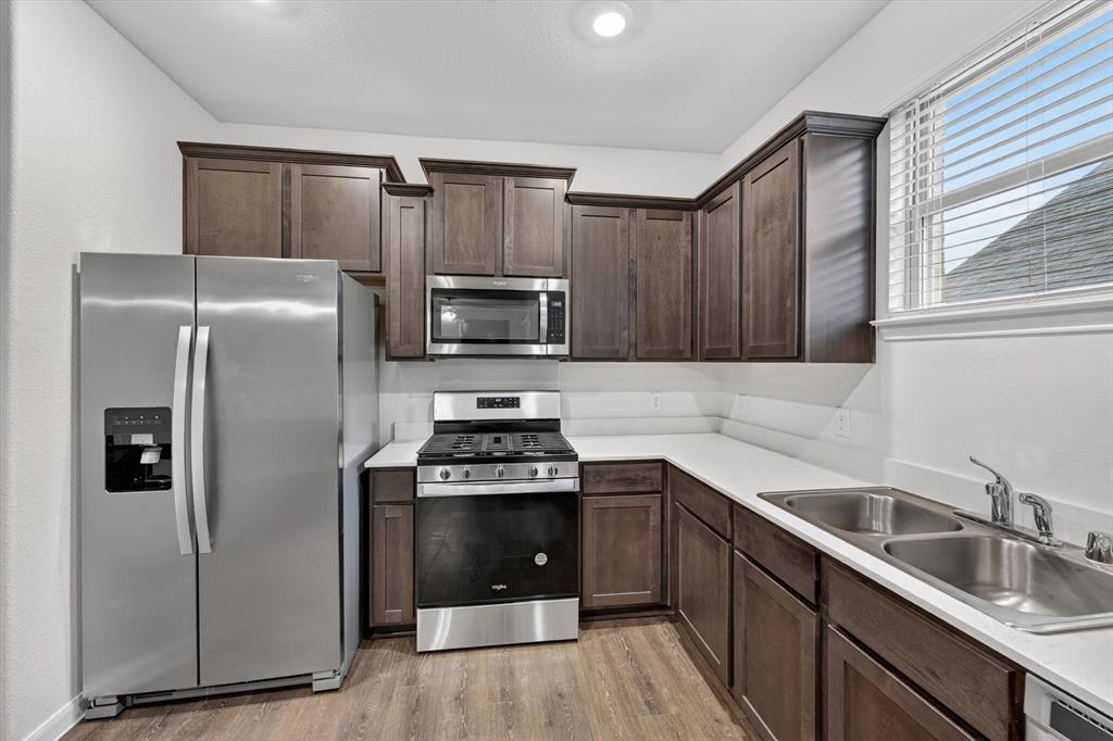 3955 Oak Creek Circle