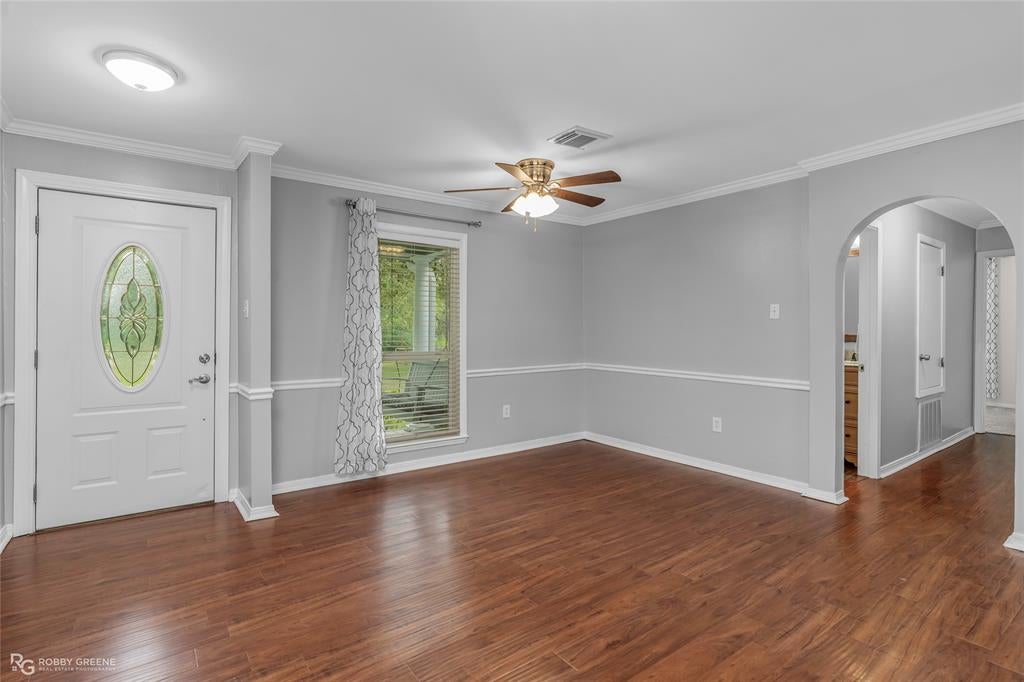 709 Lake Road