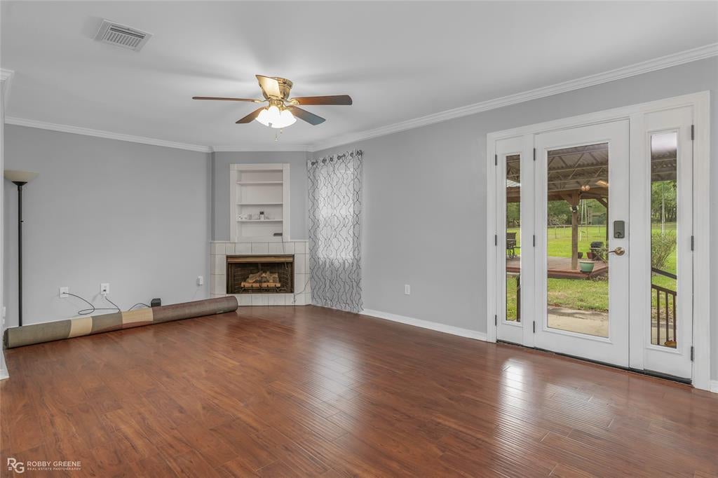 709 Lake Road