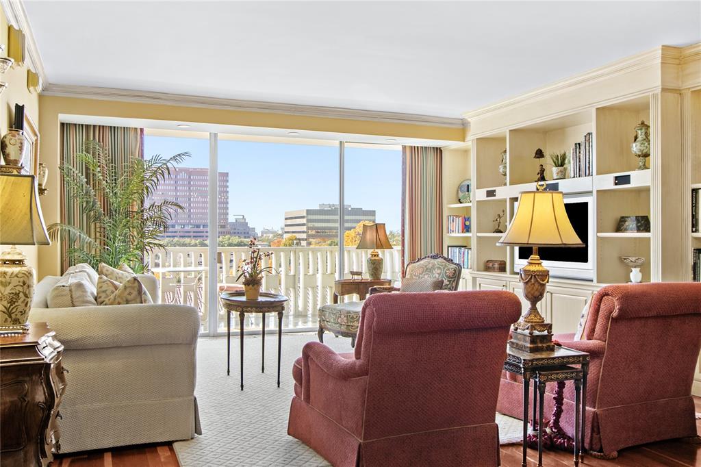 3701 Turtle Creek Boulevard 8BF