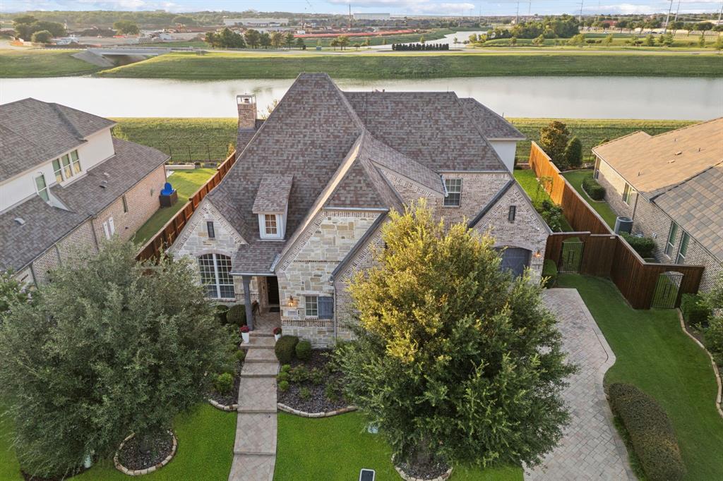 639 Creekway Drive