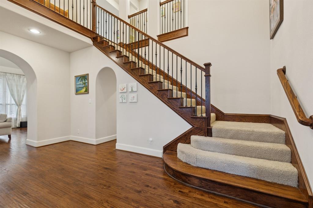639 Creekway Drive