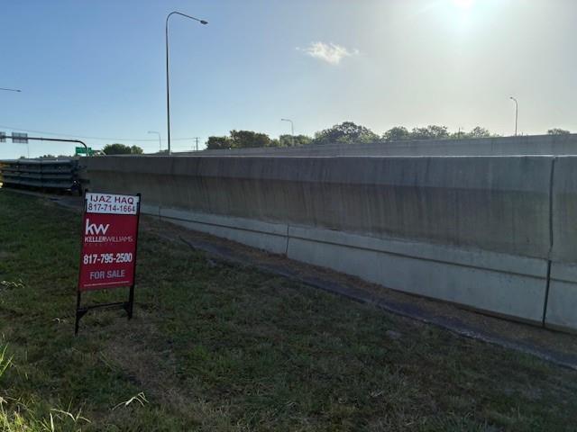 John M Thomas - Land