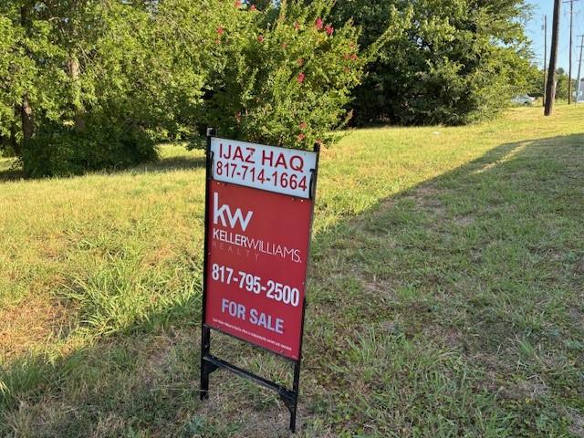 John M Thomas - Land