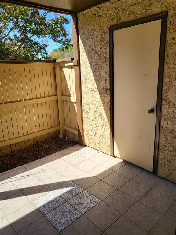 Cloisters Condo The - Residential Lease