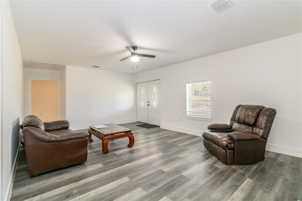 942 COUNTY ROAD 2240