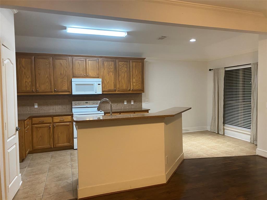 1700 Summit Hill Parkway