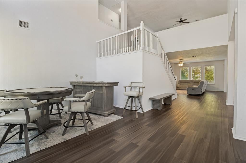 230 Longhorn Trail