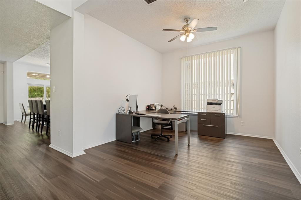 230 Longhorn Trail
