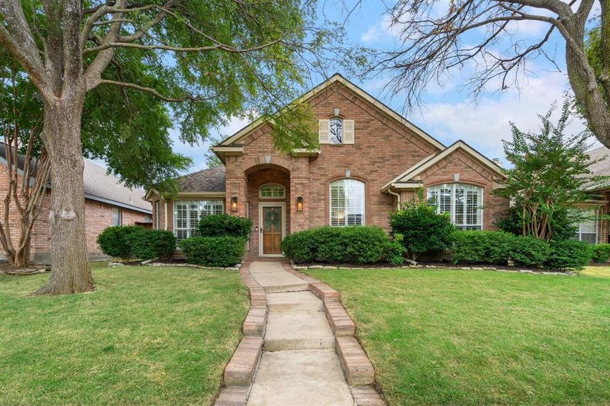 Gorgeous single story home on a beautiful tree lined street in the Trails of West Frisco. Open floorplan with beautiful hardwood floors, 3 bedrooms plus a dedicated office with French doors. Chef's kitchen with center island, stainless steel appliances and ample cabinetry for storage. Spacious family room with gas fireplace overlooking the backyard. Private primary suite with large walk in closet, bathroom with double vanities, linen closet, garden tub and separate shower. Neighborhood amenities include 2 swimming pools, tennis courts, parks, greenbelts and miles of multi-use trails. Zoned for the highly acclaimed Frisco ISD, Fisher elementary, Cobb middle school and Wakeland High School.