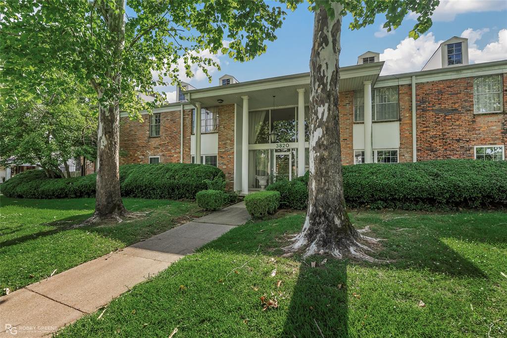 Fairfield Oaks Condos - Residential