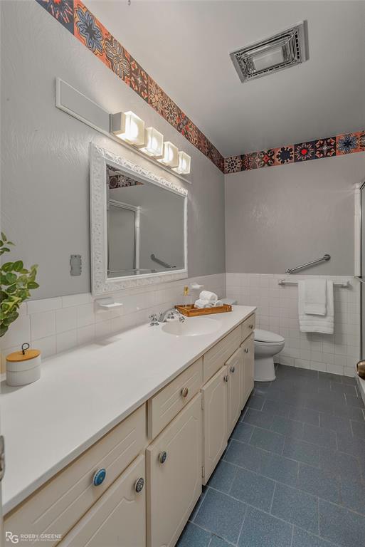 Fairfield Oaks Condos - Residential