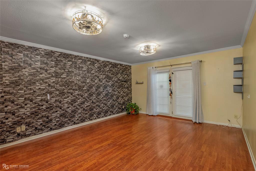 Fairfield Oaks Condos - Residential