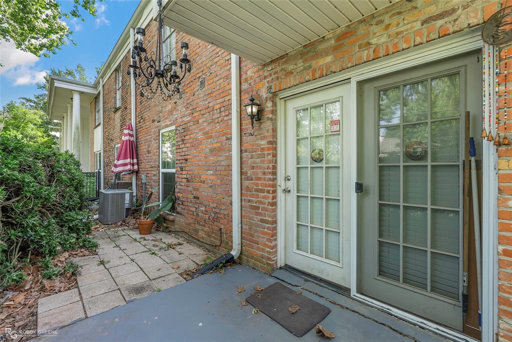 Fairfield Oaks Condos - Residential