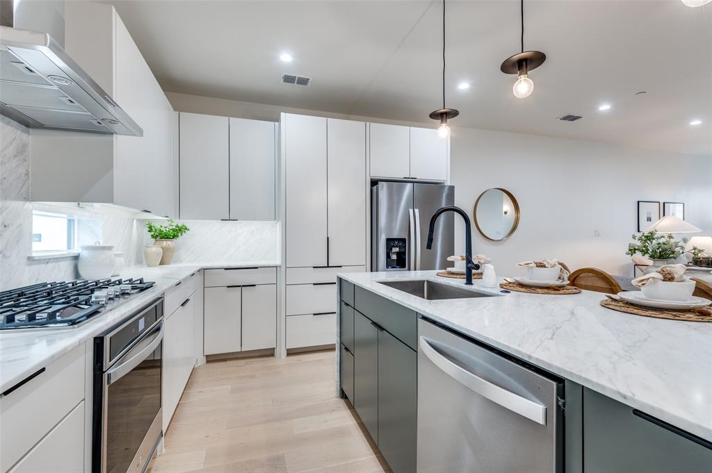 1147 Madison Condos - Residential