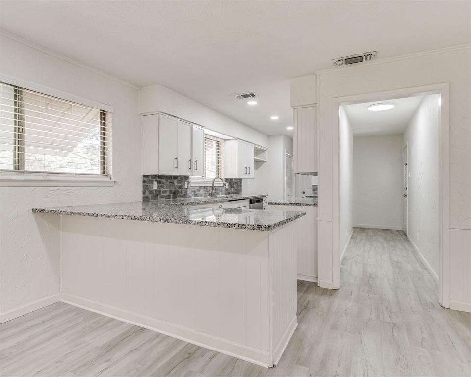 Forest Oaks West Add - Residential Lease