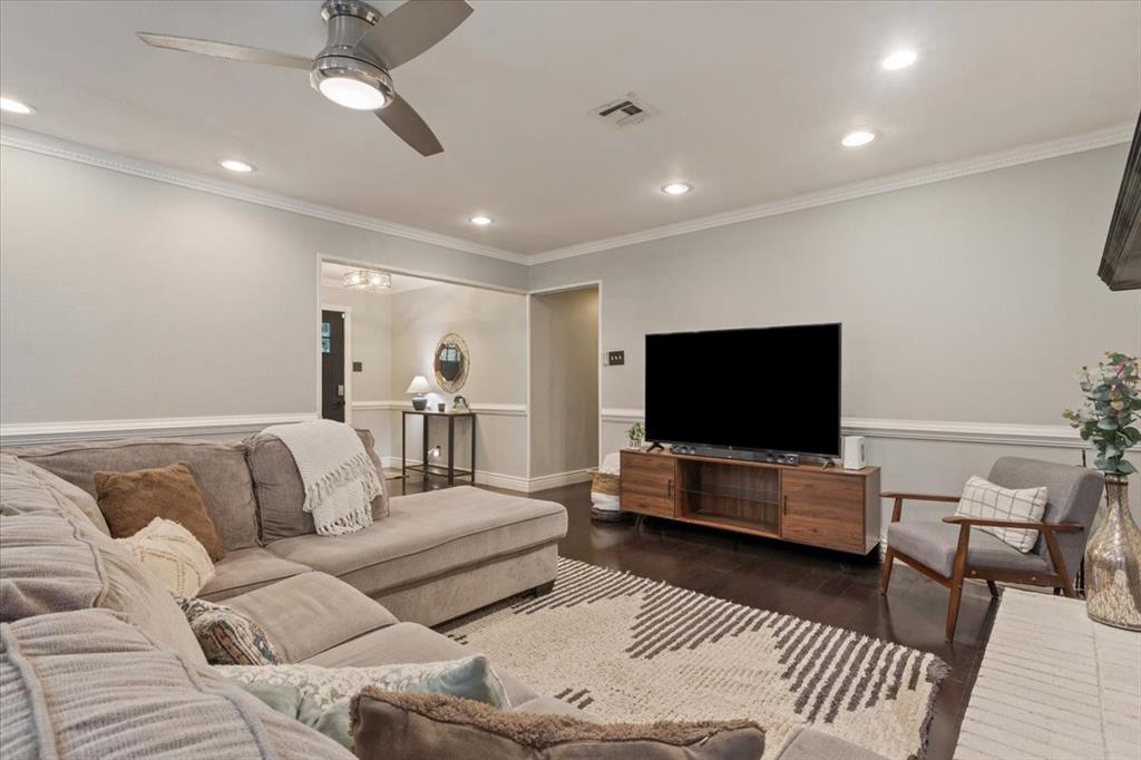 719 Wooded Crest Drive