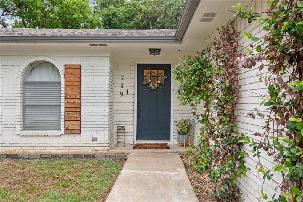 719 Wooded Crest Drive