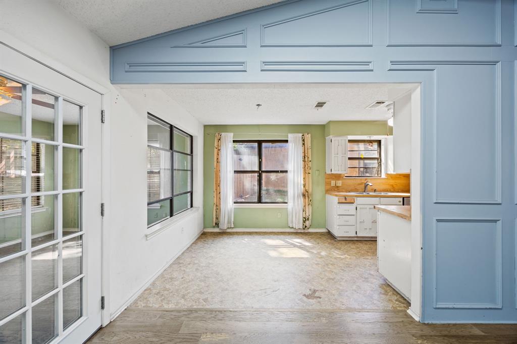 3801 Pleasant Wood Court