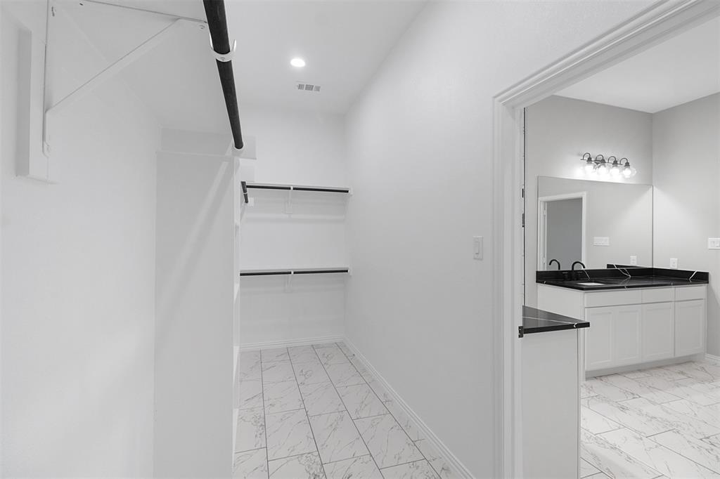 Mid Point Ranchette - Residential