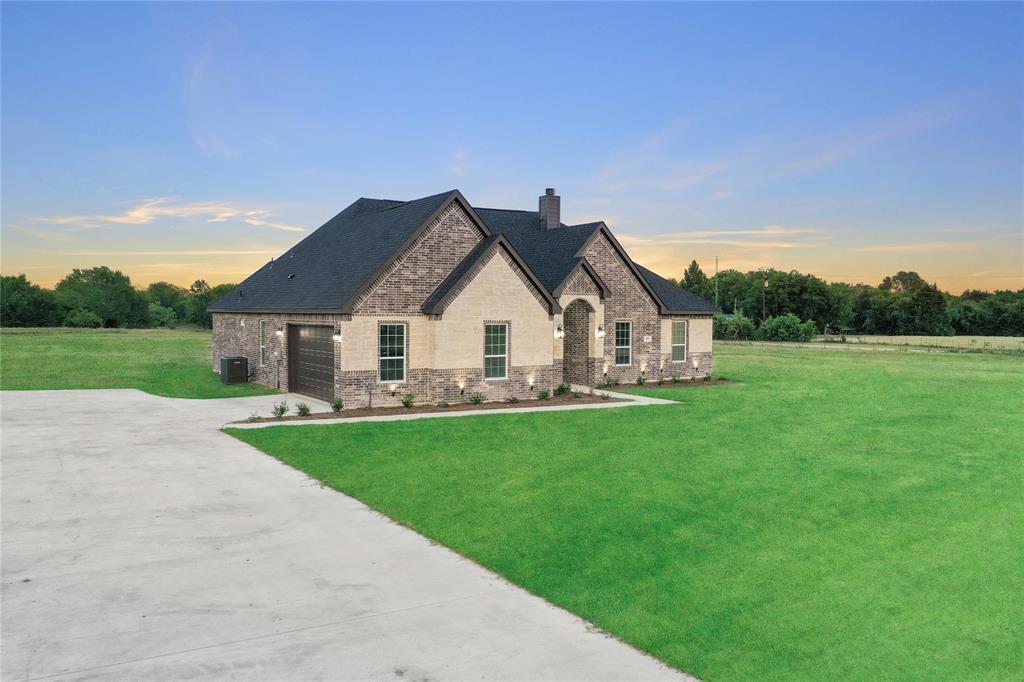 Mid Point Ranchette - Residential