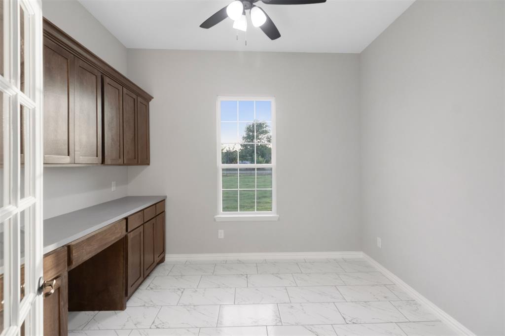 Mid Point Ranchette - Residential