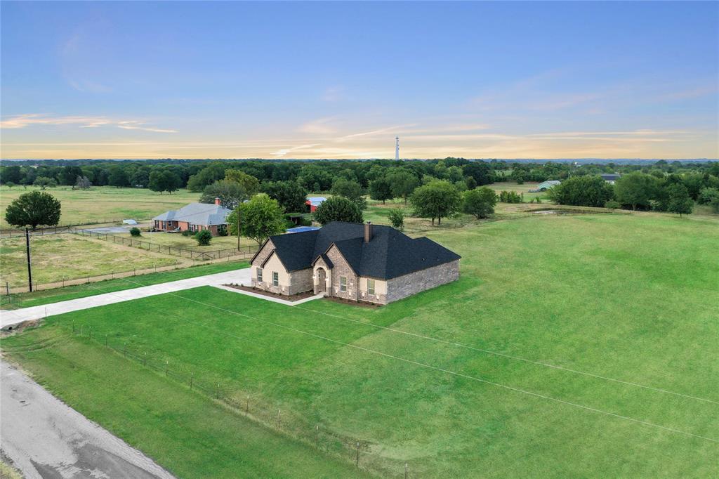 Mid Point Ranchette - Residential