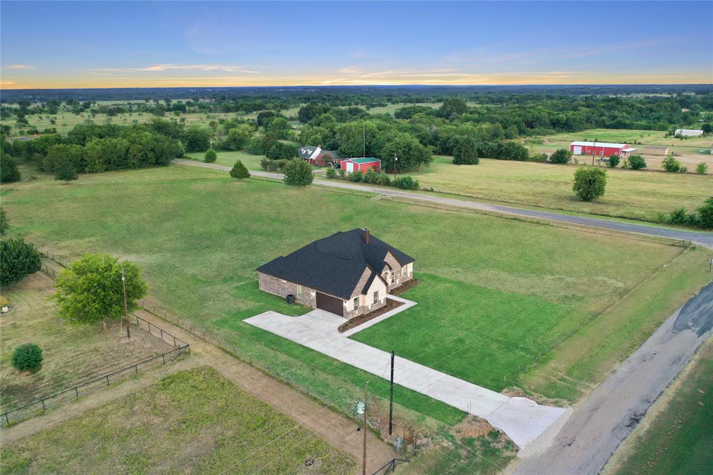 Mid Point Ranchette - Residential