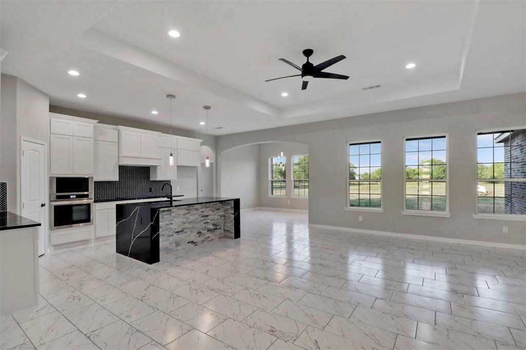 Mid Point Ranchette - Residential