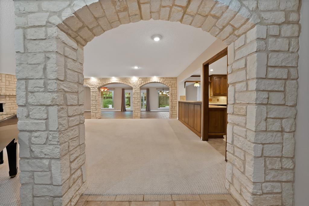 1008 Loch Lomond Drive