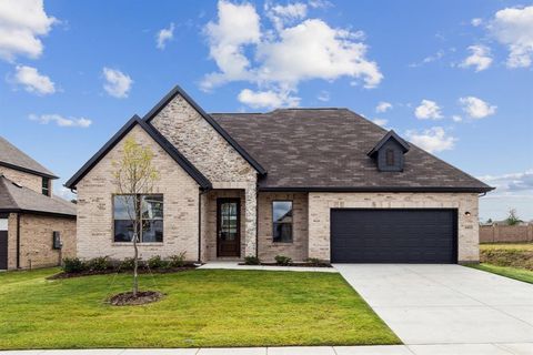 1426 Red Clover Avenue Van Alstyne TX 75495