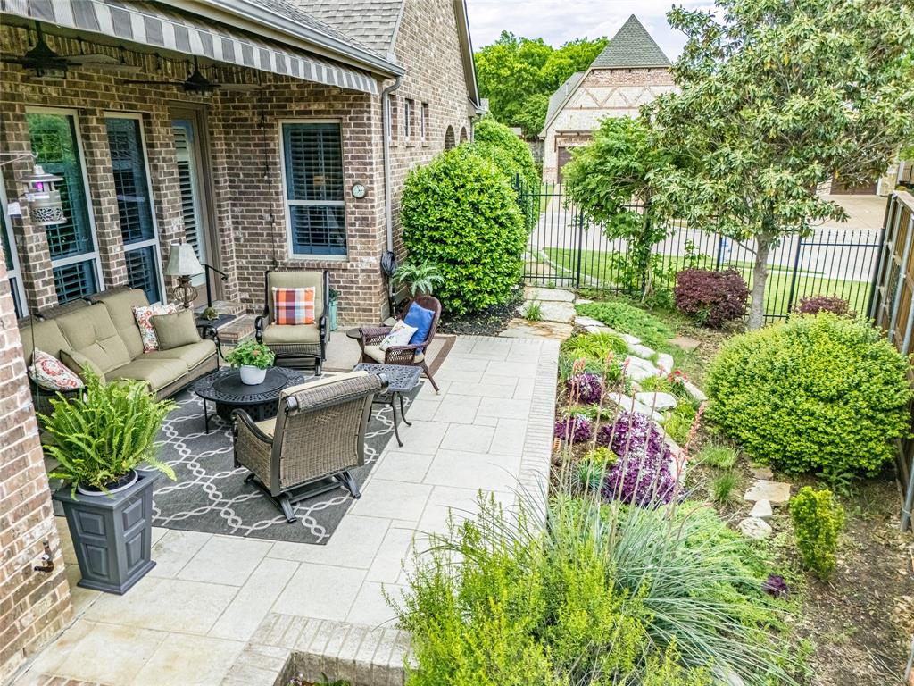1301 Steepleview Lane