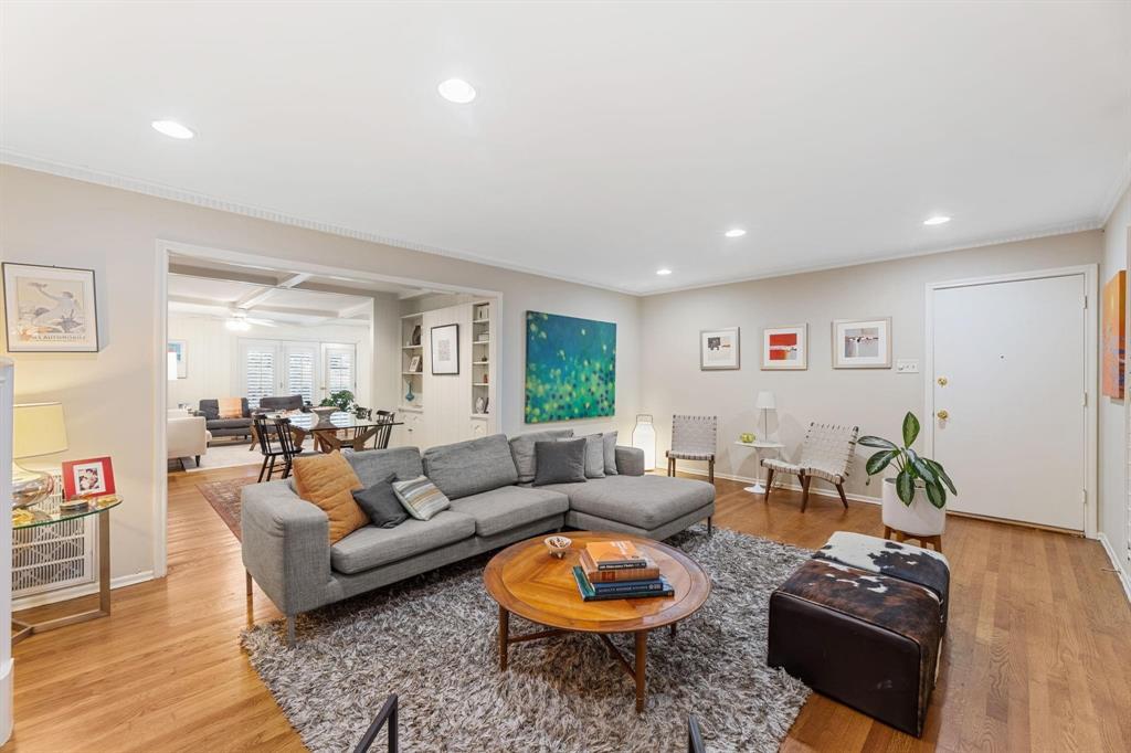 6135 Bandera Avenue A