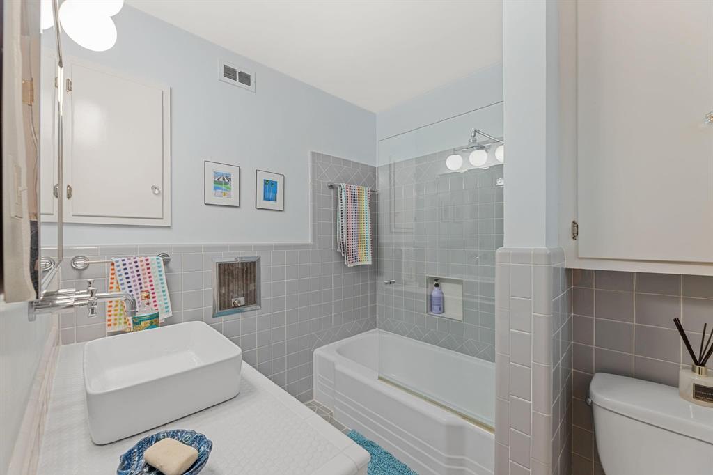 Prestwick Manor - Residential