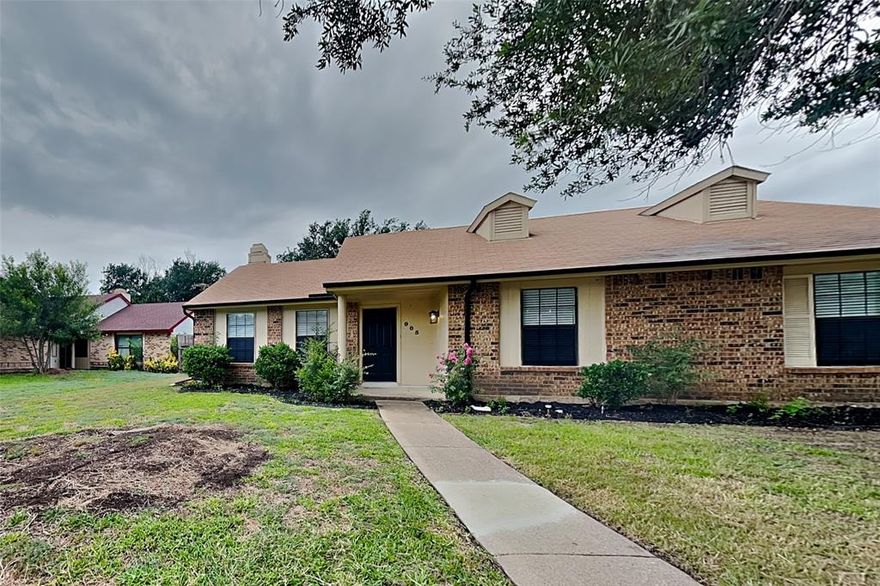 $1000 off the First Full Month of Rent! Charming  3 bed, 2 bath, 1,452 sq ft home in Allen! Open kitchen concept with updated counters. Primary suite with attached bathroom. Spacious backyard, great for gatherings! Pets accepted on a case by case basis. Additional admin fees apply. The Fireplace is decorative. Schedule your showing today! This home is as-is.  

This home may be located within a Homeowners Association (HOA) community. If so, residents will be responsible for adhering to all HOA rules and regulations. Please contact your agent or landlord's agent for more information.