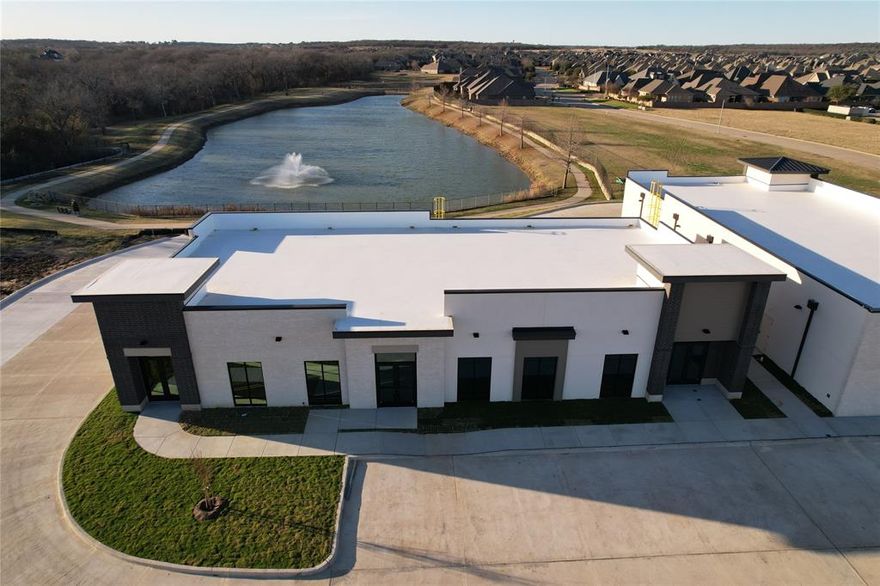 Newly constructed on the main thoroughfare of Burleson. High traffic is continual with close access to Chisolm Trail Parkway and Interstate 35W.