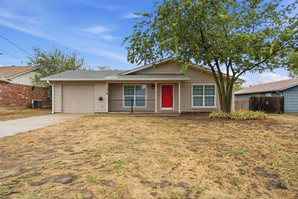 1416 N RUSK ST, WEATHERFORD, TX 76086 - Image baba5ee3e549043adbcc2927d82dd95b/3199998170