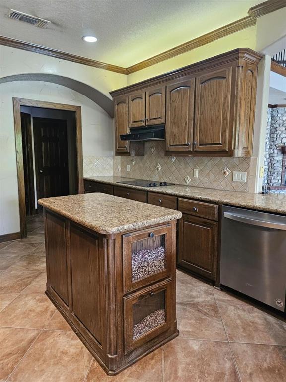 Photo 7 of 27 of 4061 Annetta Centerpoint Road house
