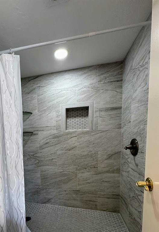 Wedglea Manor Condos - Residential