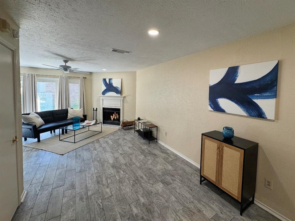 Wedglea Manor Condos - Residential