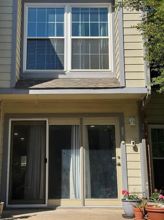 Wedglea Manor Condos - Residential