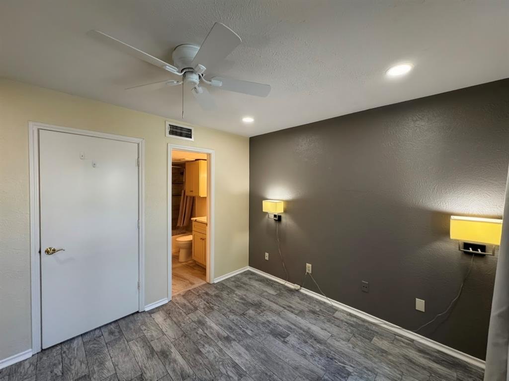 Wedglea Manor Condos - Residential