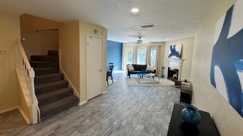 Wedglea Manor Condos - Residential