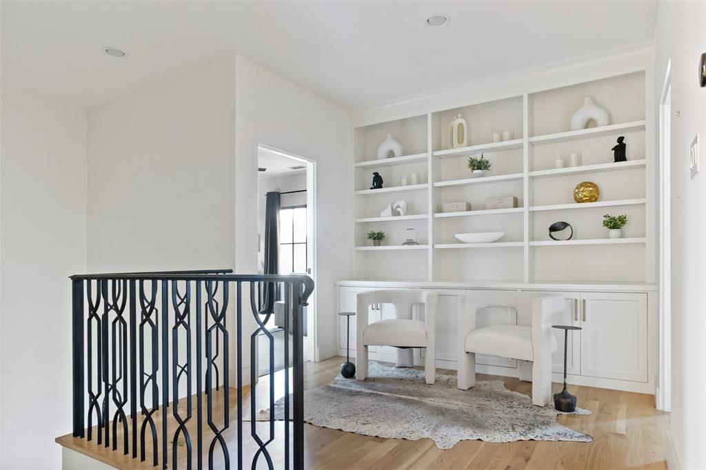 Midway Hills 03 - Residential