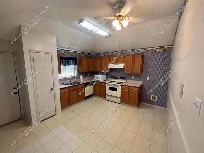 Schreiber Estates - Residential Lease