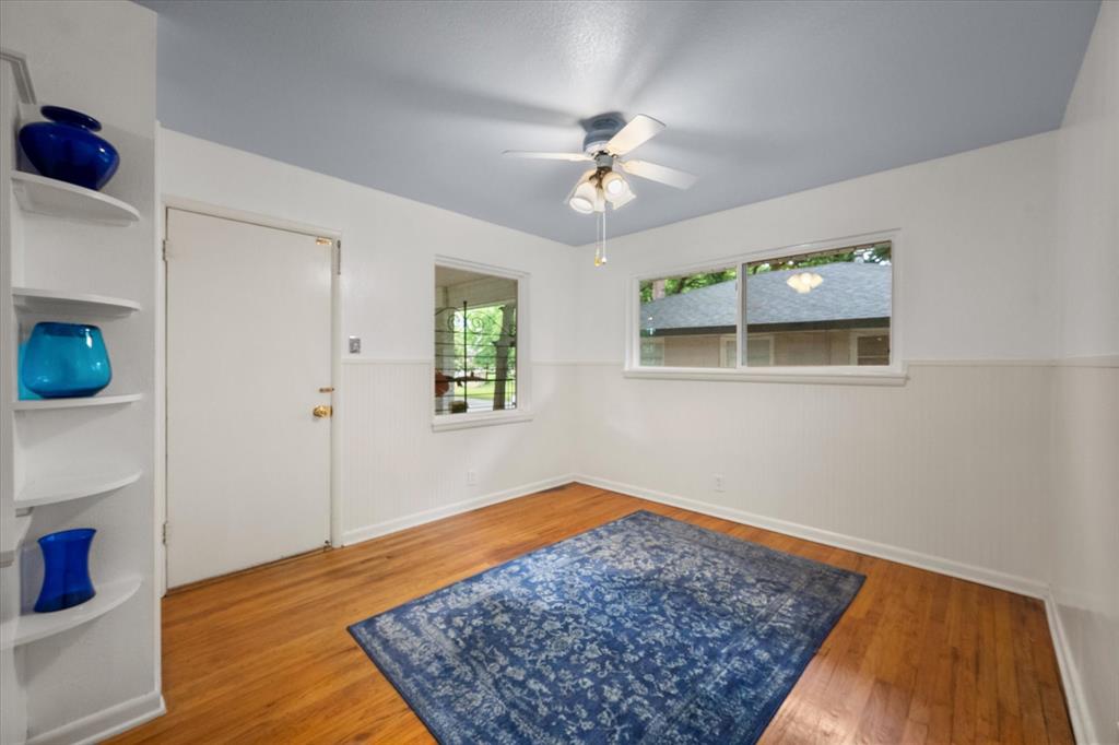 1209 W Lilly Lane