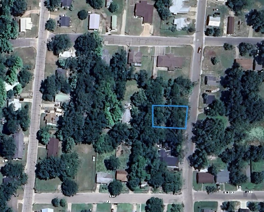 This is a perfect home build lot. The location is only miles from Sulphur Spring ISD schools and quick access to I-30.