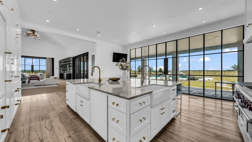 11802 E Rocky Creek Road