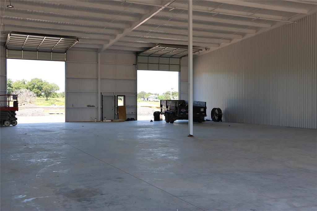 na - Commercial Lease