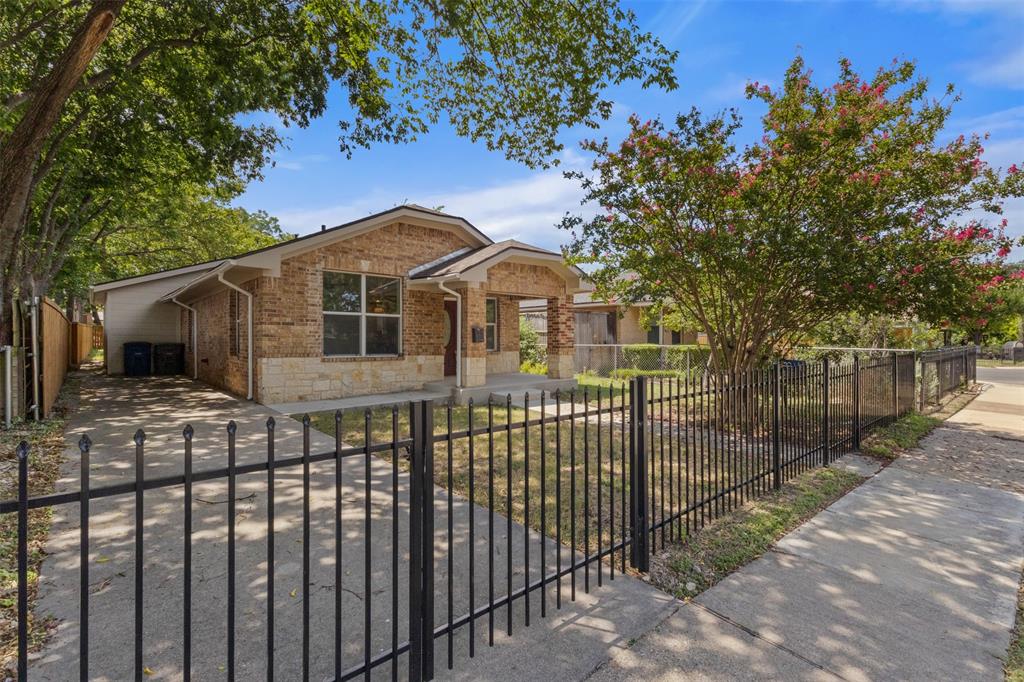 1107 S Waverly Drive